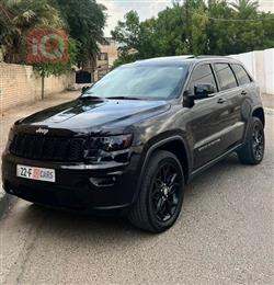 جیپ گراند شیرۆکی